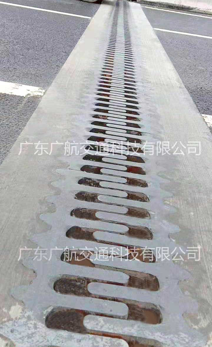 靜音橋梁伸縮裝置安裝后效果圖