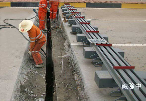 潭耒高速D240型橋梁伸縮裝置施工圖